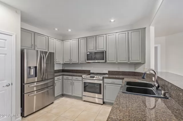 MLS: 6601789 Condo For Sale