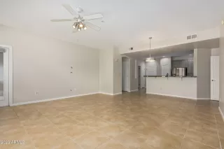 Photo #5: 6601789 Listing 