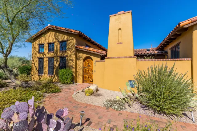 MLS: 6601838 Condo For Sale