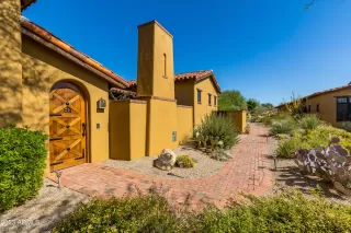 Photo #1: 6601838 Listing