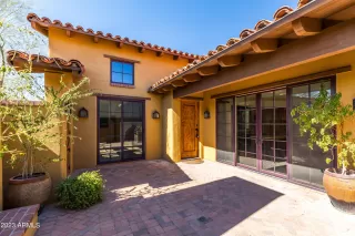 Photo #6: 6601838 Listing