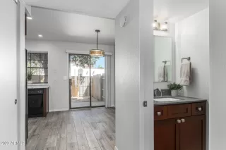 Photo #4: 6601870 Listing