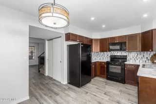 Photo #5: 6601870 Listing