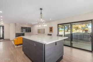 Photo #3: 6602006 Listing