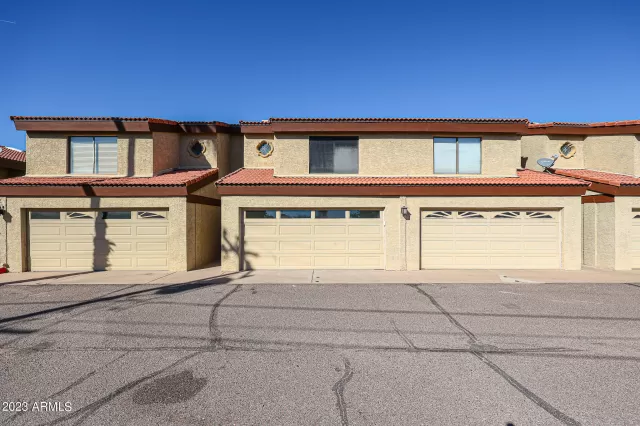 MLS: 6602303 Condo For Sale