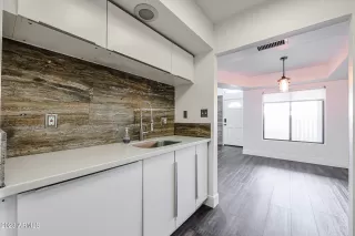 Photo #4: 6602303 Listing 