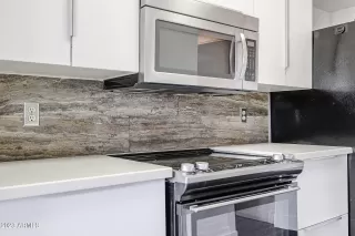 Photo #6: 6602303 Listing 