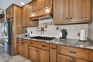 Photo #3: 6602402 Listing