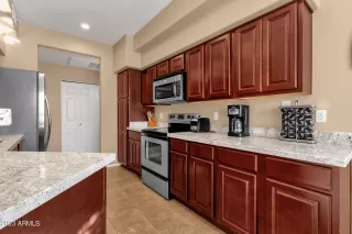 Photo #6: 6602436 Listing