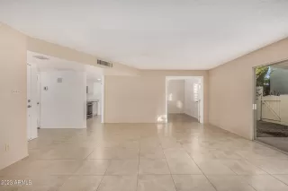 Photo #4: 6602470 Listing