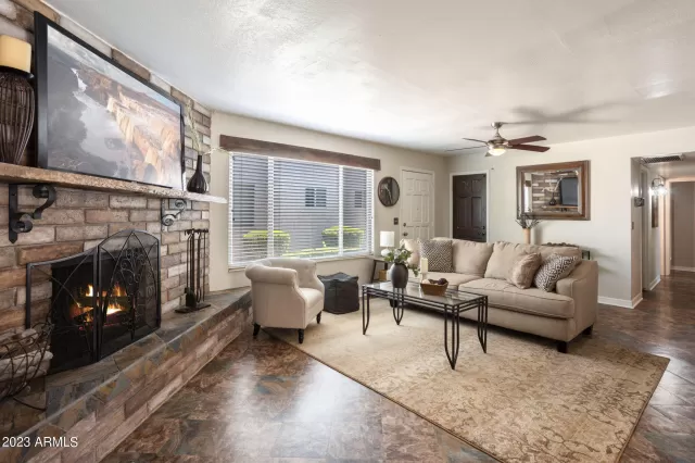 MLS: 6602652 Condo For Sale