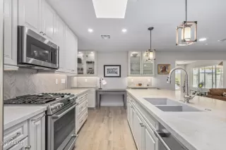 Photo #2: 6602664 Listing 