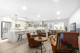 Photo #5: 6602664 Listing 