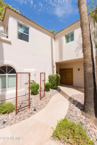 Photo #2: 6602952 Listing