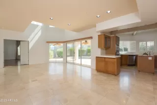 Photo #3: 6602952 Listing