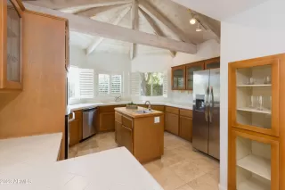 Photo #5: 6602952 Listing