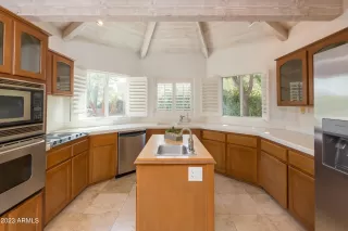 Photo #6: 6602952 Listing