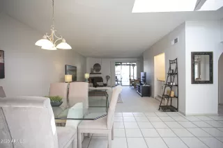 Photo #5: 6602968 Listing