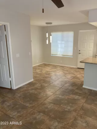 Photo #3: 6603036 Listing