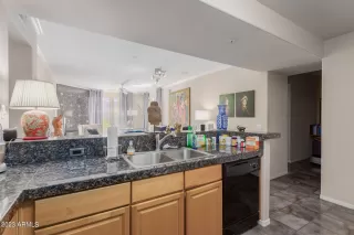 Photo #5: 6603524 Listing