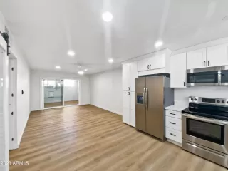 Photo #3: 6603854 Listing 