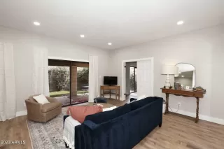 Photo #3: 6603986 Listing