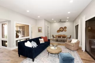 Photo #5: 6603986 Listing