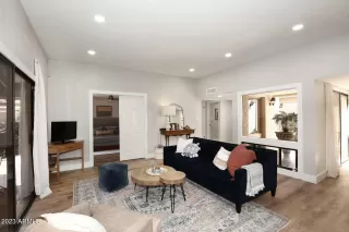 Photo #6: 6603986 Listing