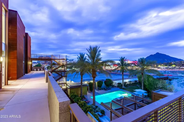 MLS: 6604261 Condo For Sale