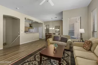 Photo #6: 6604391 Listing