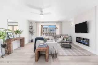 Photo #2: 6604622 Listing 