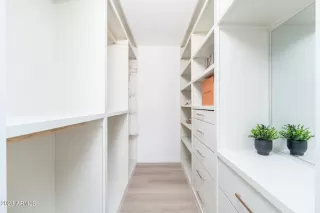 Photo #6: 6604622 Listing 