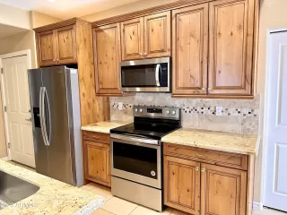 Photo #2: 6604813 Listing