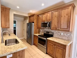 Photo #3: 6604813 Listing