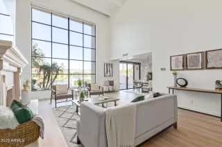 Photo #5: 6605169 Listing