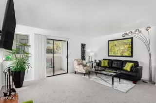 Photo #1: 6605238 Listing