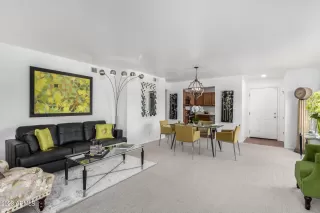 Photo #2: 6605238 Listing