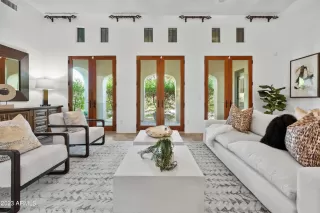 Photo #1: 6605317 Listing