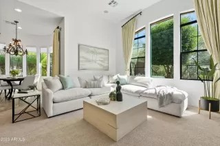 Photo #2: 6605317 Listing