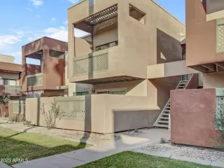 Photo #5: 6605402 Listing 