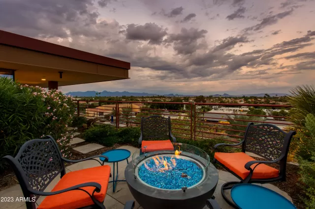 MLS: 6605456 Condo For Sale