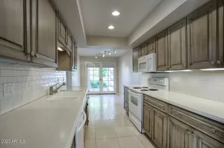 Photo #2: 6605465 Listing