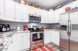 Photo #3: 6605488 Listing