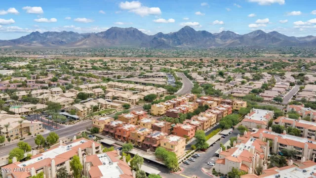 MLS: 6605498 Condo For Sale