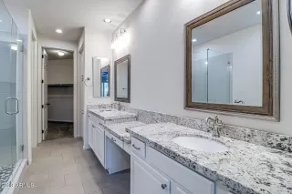 Photo #6: 6605508 Listing