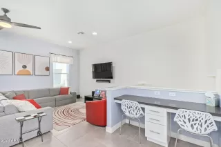 Photo #3: 6605755 Listing