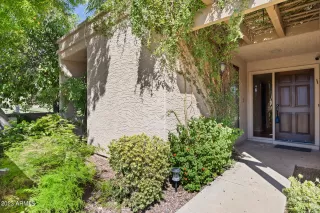 Photo #3: 6605899 Listing