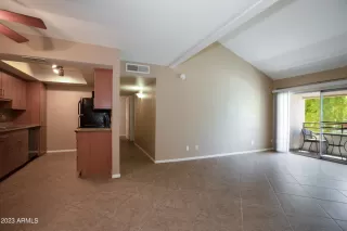 Photo #3: 6606007 Listing