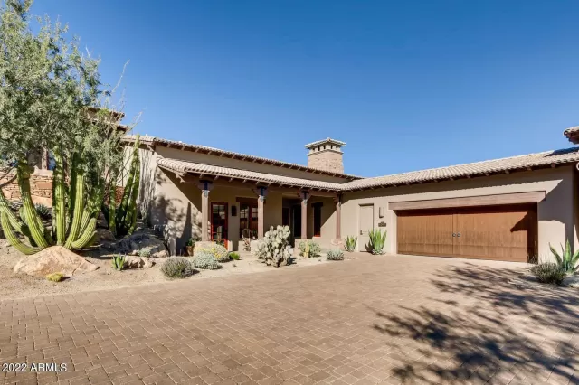 MLS: 6606131 Condo For Sale