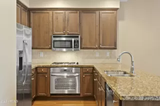 Photo #4: 6606189 Listing